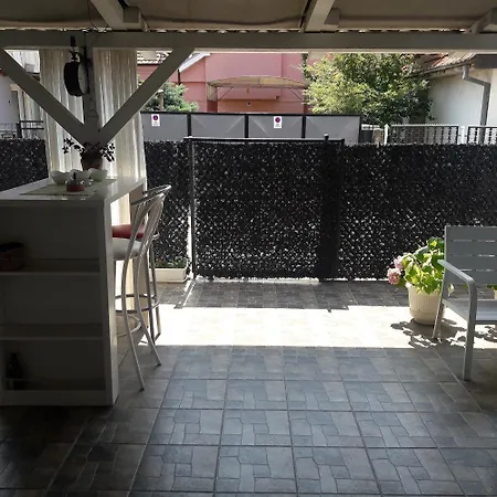 Guest house Apartmani Nis *