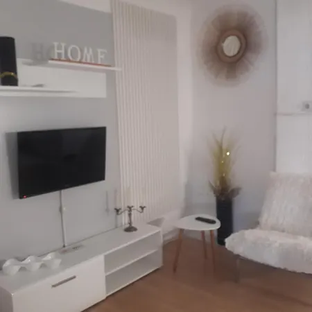 Guest house Apartmani Nis *