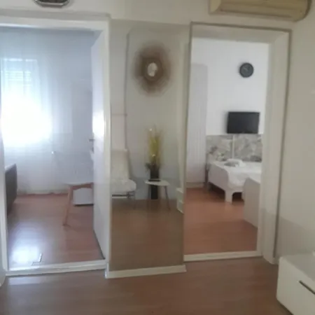 Guest house Apartmani Nis *