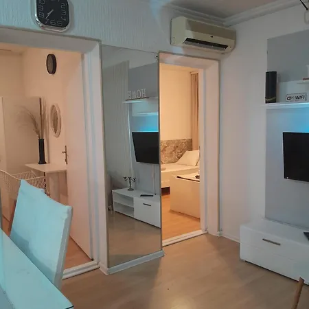 ゲストハウス Apartmani Nis Ni